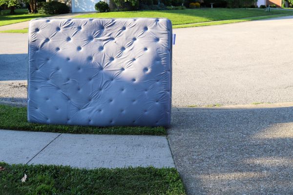 Mattress Removal Service in Rockville